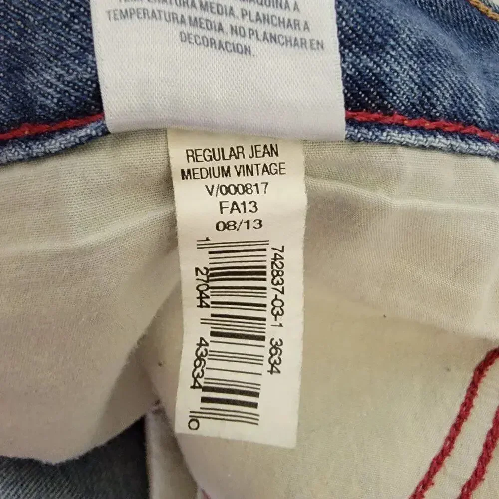Old Navy Famous Jeans Mens Size 36x34 Straight Leg Blue Medium Wash Denim